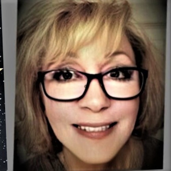 Meet your Posher, Lynn - Picture 1 of 1